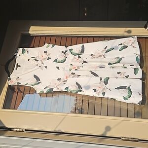 Banana Republic 10P gently preloved dress with pockets & side zip, Lined.